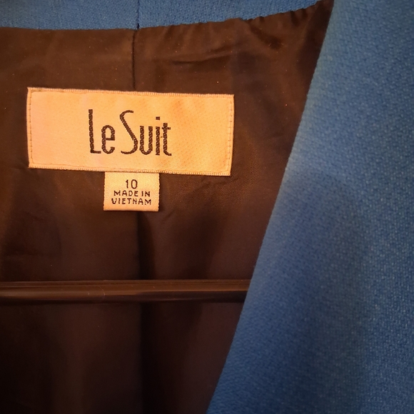 Le Suit Women's Blue Blazer with Black Accents - Picture 2 of 4
